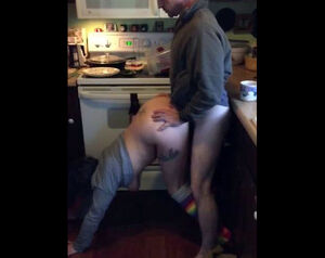 Husband pounds succulent small wifey in the kitchen, the