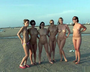 6 ladies posture on the yacht and on the shore